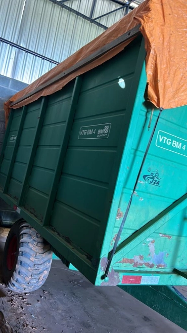 Imagem TRANSBORDO DE AMENDOIM E OUTROS, SANTAL Imagem TRANSBORDO DE AMENDOIM E OUTROS, SANTAL