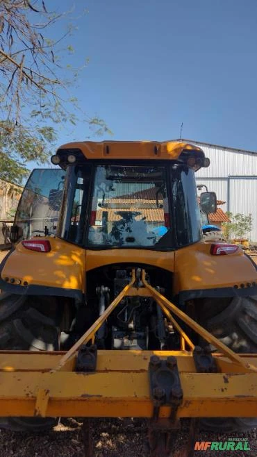 Imagem Trator valtra Imagem Trator valtra