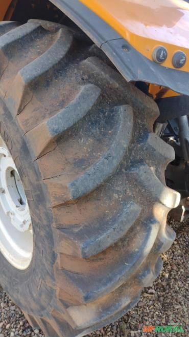 Imagem Trator valtra Imagem Trator valtra