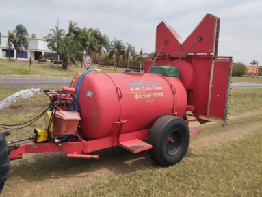 PULVERIZADOR FMC 4mil litros Imagem PULVERIZADOR FMC 4mil litros