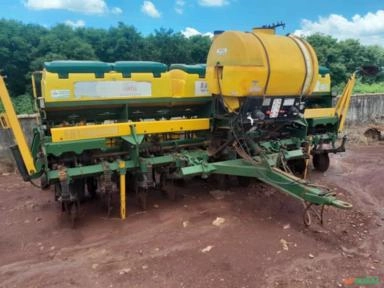 Imagem Plantadeira tatu Imagem Plantadeira tatu