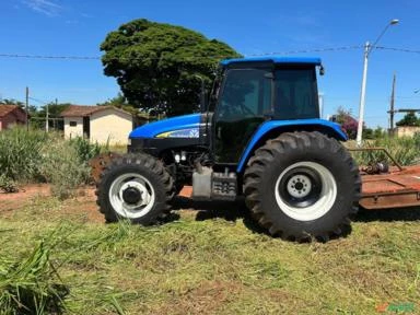 Trator New Holland 6040 ano 2011