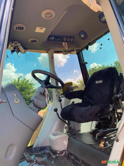Imagem Trator valtra A950 Imagem Trator valtra A950