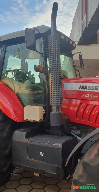 Imagem Trator agrícola 7415 semi novo Imagem Trator agrícola 7415 semi novo