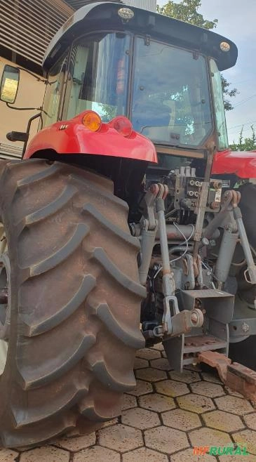 Imagem Trator agrícola 7415 semi novo Imagem Trator agrícola 7415 semi novo