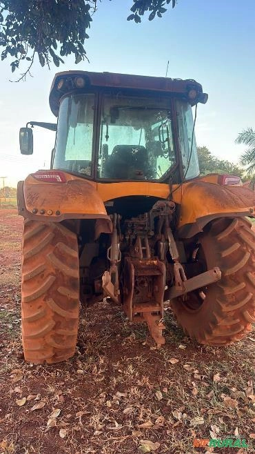 Imagem Trator a124 hitech agrícola Imagem Trator a124 hitech agrícola