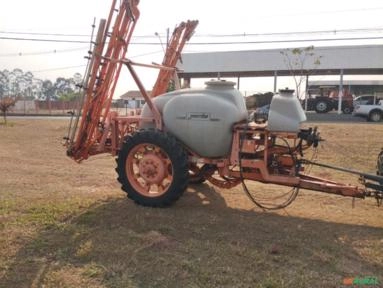 Imagem Pulverizador Colubia cros advance  3 mil litros 18 mts de barras comando a cabo ano 2004  Revisado ú Imagem Pulverizador Colubia cros advance  3 mil litros 18 mts de barras comando a cabo ano 2004  Revisado ú