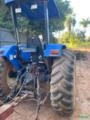 Trator New Holland Tl 85E ano 2011 Com 4 pneus novos  Revisado único dono  Pronto para trabalhar  Op Imagem Trator New Holland Tl 85E ano 2011 Com 4 pneus novos  Revisado único dono  Pronto para trabalhar  Op