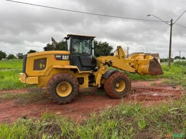 Pá carregadeira Cat 930k ano 2014 Com gabini original Com 4 pneus novos Único dono semi novo Pront Imagem Pá carregadeira Cat 930k ano 2014 Com gabini original Com 4 pneus novos Único dono semi novo Pront