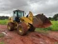 Pá carregadeira Cat 930k ano 2014 Com gabini original Com 4 pneus novos Único dono semi novo Pront Imagem Pá carregadeira Cat 930k ano 2014 Com gabini original Com 4 pneus novos Único dono semi novo Pront