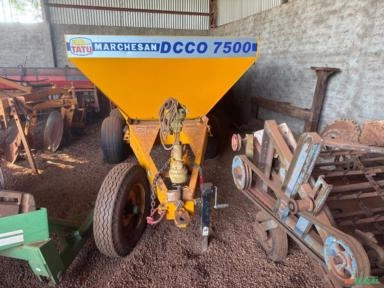 Imagem Esparamadeira DCCO 7500 ano 2019 Thunder Com 4 pneus novos  Seminova único dono  Pronto para trabalh Imagem Esparamadeira DCCO 7500 ano 2019 Thunder Com 4 pneus novos  Seminova único dono  Pronto para trabalh