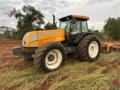 Trator Valtra BH 180 Ano 2013 com gabini original único dono Pronto para trabalhar Oportunidade de Imagem Trator Valtra BH 180 Ano 2013 com gabini original único dono Pronto para trabalhar Oportunidade de