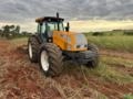 Trator Valtra BH 180 Ano 2013 com gabini original único dono Pronto para trabalhar Oportunidade de Imagem Trator Valtra BH 180 Ano 2013 com gabini original único dono Pronto para trabalhar Oportunidade de