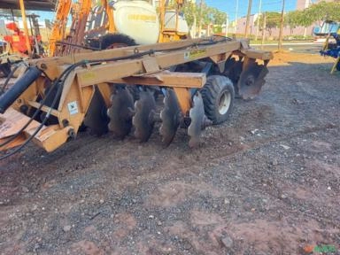 Imagem Grade 16/34 /370 Santa Isabel com 2 pneus novos único proto para trabalhar valor 65 mil Imagem Grade 16/34 /370 Santa Isabel com 2 pneus novos único proto para trabalhar valor 65 mil