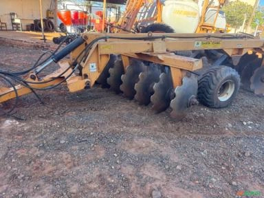 Grade 16/34 /370 Santa Isabel com 2 pneus novos único proto para trabalhar valor 65 mil Imagem Grade 16/34 /370 Santa Isabel com 2 pneus novos único proto para trabalhar valor 65 mil