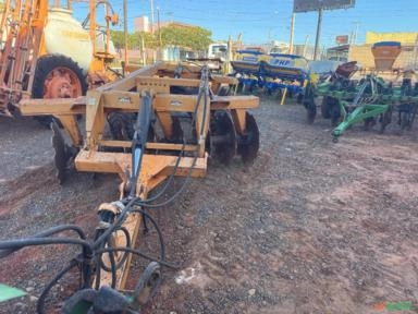 Imagem Grade 16/34 /370 Santa Isabel com 2 pneus novos único proto para trabalhar valor 65 mil Imagem Grade 16/34 /370 Santa Isabel com 2 pneus novos único proto para trabalhar valor 65 mil