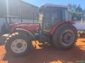 Trator Massey Ferguson 4292 ano 2013 com gabini original com 4 pneus novos com comando duplo único Imagem Trator Massey Ferguson 4292 ano 2013 com gabini original com 4 pneus novos com comando duplo único