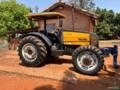 Trator Valtra bl 77 ano 2006 com redutor com 4 pneus novos único dono proto para trabalhar Oportun Imagem Trator Valtra bl 77 ano 2006 com redutor com 4 pneus novos único dono proto para trabalhar Oportun