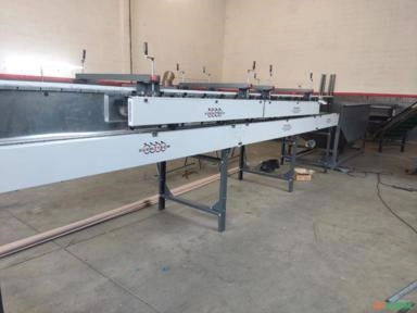 Lavadora e polidora de cenouras Imagem Lavadora e polidora de cenouras