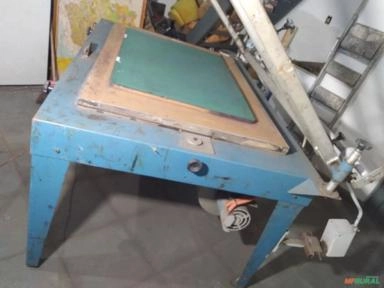 Imagem Mesa de Serigrafia De Impressão em papel manual Imagem Mesa de Serigrafia De Impressão em papel manual