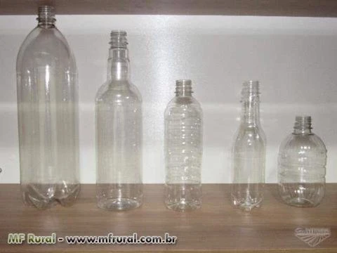 Embalagem PET para água mineral e Cachaça