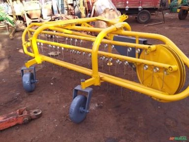 Imagem Enleirador de feno marca Stabra Girobar Imagem Enleirador de feno marca Stabra Girobar