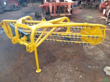 Imagem Enleirador de feno marca Stabra Girobar Imagem Enleirador de feno marca Stabra Girobar