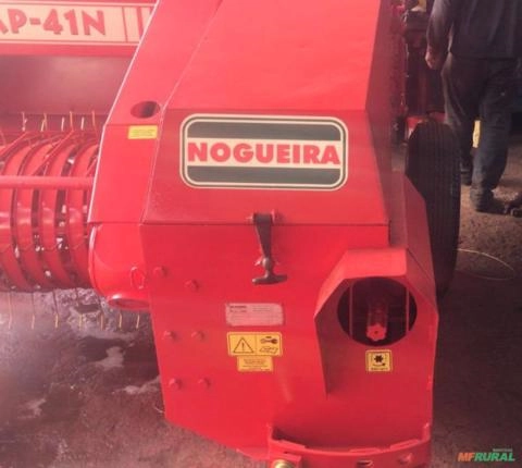 Imagem ENFARDADEIRA DE FENO NOGUEIRA FENAÇÃO Imagem ENFARDADEIRA DE FENO NOGUEIRA FENAÇÃO