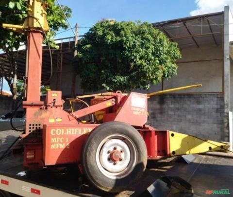 Imagem ENSILADEIRA FORRAGEIRA MENTA COLHIFLEX MFC 1 Imagem ENSILADEIRA FORRAGEIRA MENTA COLHIFLEX MFC 1