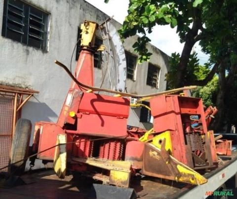 Imagem ENSILADEIRA FORRAGEIRA MENTA COLHIFLEX MFC 1 Imagem ENSILADEIRA FORRAGEIRA MENTA COLHIFLEX MFC 1