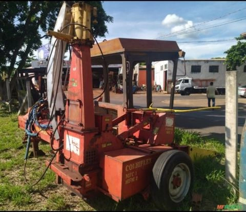 Imagem ENSILADEIRA FORRAGEIRA MENTA COLHIFLEX MFC 1 Imagem ENSILADEIRA FORRAGEIRA MENTA COLHIFLEX MFC 1