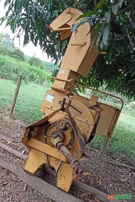 PICADOR TRITURADOR FLORESTAL OU DE GALHOS VERMEER Imagem PICADOR TRITURADOR FLORESTAL OU DE GALHOS VERMEER