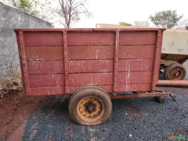 CARRETA AGRICOLA BASCULANTE DE MADEIRA Imagem CARRETA AGRICOLA BASCULANTE DE MADEIRA