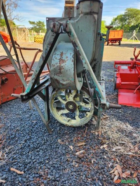 Imagem TRITURADOR DESINTEGRADOR PICADEIRA MARCA NOGUEIRA MODELO DPM4 Imagem TRITURADOR DESINTEGRADOR PICADEIRA MARCA NOGUEIRA MODELO DPM4