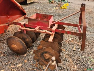 Imagem GRADE NIVELADORA LAVRALE Imagem GRADE NIVELADORA LAVRALE