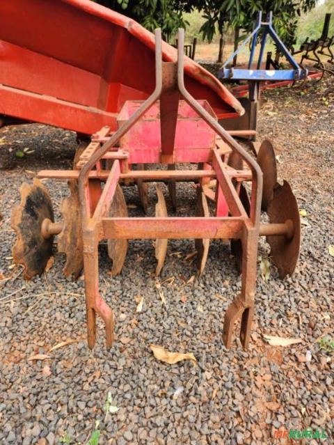 Imagem GRADE NIVELADORA LAVRALE Imagem GRADE NIVELADORA LAVRALE