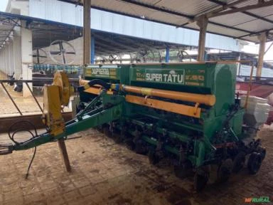 Plantadeira Marca Tatu - 9 linhas Pneumática Imagem Plantadeira Marca Tatu - 9 linhas Pneumática