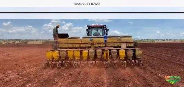 PLANTADEIRA TATU ULTRA FLEX 2008, 13 LINHAS + MONITOR SEMENTE PM 400 Imagem PLANTADEIRA TATU ULTRA FLEX 2008, 13 LINHAS + MONITOR SEMENTE PM 400