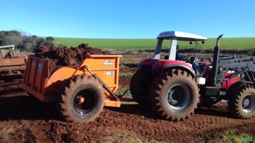 Imagem RASPADEIRA SCRAPER AGRÍCOLA Imagem RASPADEIRA SCRAPER AGRÍCOLA
