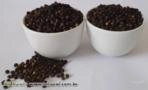 Pimenta do Reino Preta Seca em Grãos (Piper-nigrum) Imagem Pimenta do Reino Preta Seca em Grãos (Piper-nigrum)
