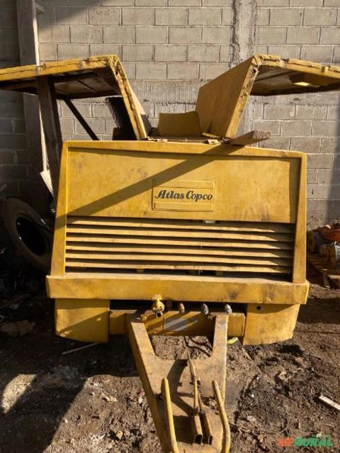 Imagem COMPRESSOR A DIESEL ( ATLAS COPCO ) Imagem COMPRESSOR A DIESEL ( ATLAS COPCO )