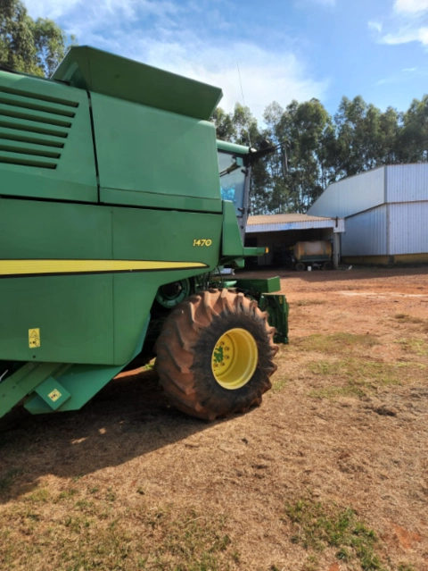Colhetadeira Jhon Deere 1470 ano 2011 Imagem Colhetadeira Jhon Deere 1470 ano 2011