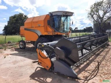 COLHEITADEIRA VALTRA BC4500