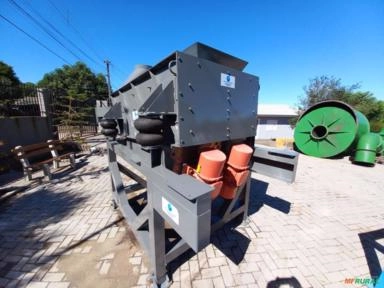 Imagem PENEIRA VIBRATÓRIA DE ALTA PRODUÇÃO Imagem PENEIRA VIBRATÓRIA DE ALTA PRODUÇÃO