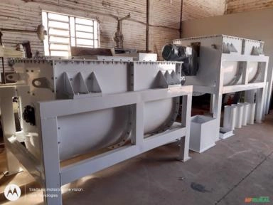 Imagem Misturador horizontal. Imagem Misturador horizontal.