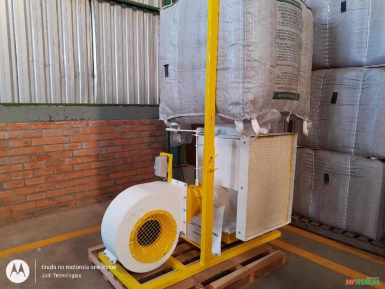 Limpador de Big Bag. Imagem Limpador de Big Bag.