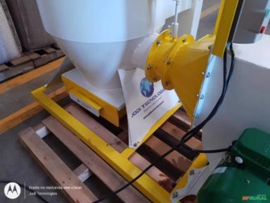 Imagem Limpador de Big Bag. Imagem Limpador de Big Bag.