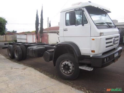 Caminhão Volkswagem 26220, 6x4, Chassi. Imagem Caminhão Volkswagem 26220, 6x4, Chassi.