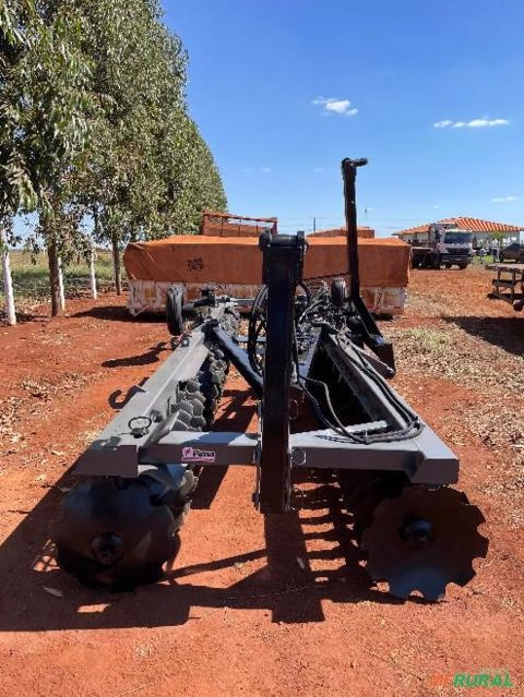 Imagem Grade Niveladora Flutuante Com Transporte Acionado No Pistão 92x22x192 Espaçamento Imagem Grade Niveladora Flutuante Com Transporte Acionado No Pistão 92x22x192 Espaçamento