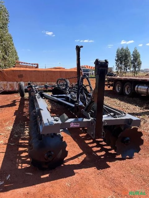 Imagem Grade Niveladora Flutuante Com Transporte Acionado No Pistão 92x22x192 Espaçamento Imagem Grade Niveladora Flutuante Com Transporte Acionado No Pistão 92x22x192 Espaçamento